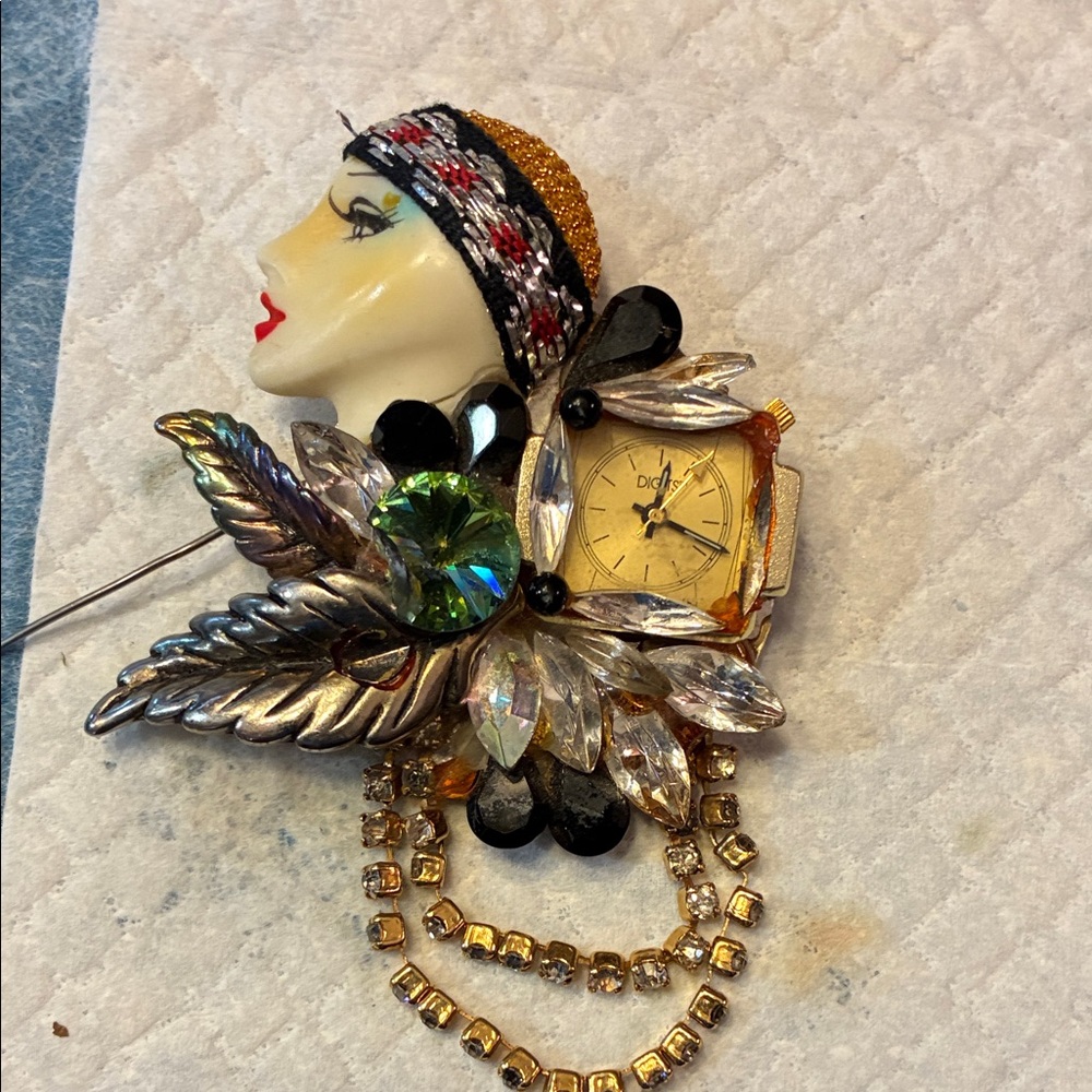 Vintage Bonetto Women's Brooch with Gold and Silver Accents
